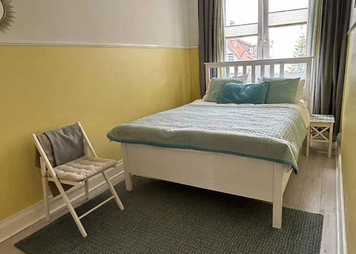 Heljan, 150 M Od Plazy 그단스크